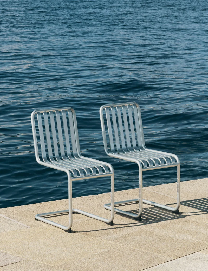 Palissade Cantilever chair