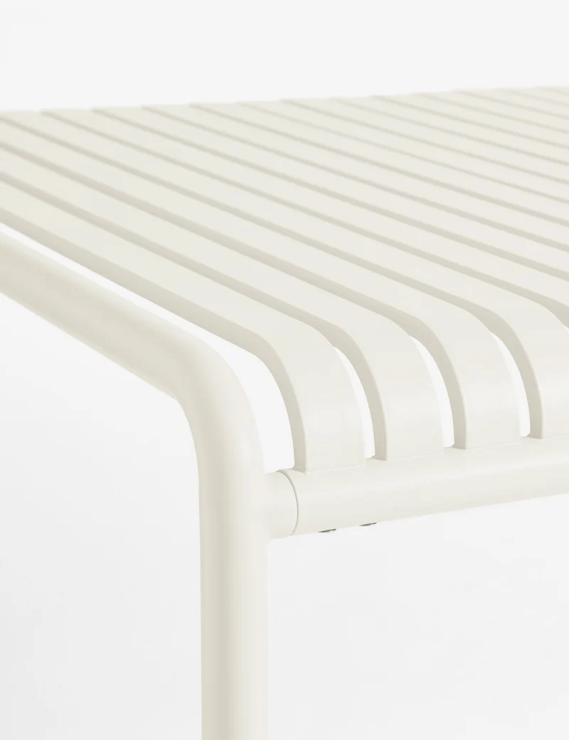 Palissade table 220
