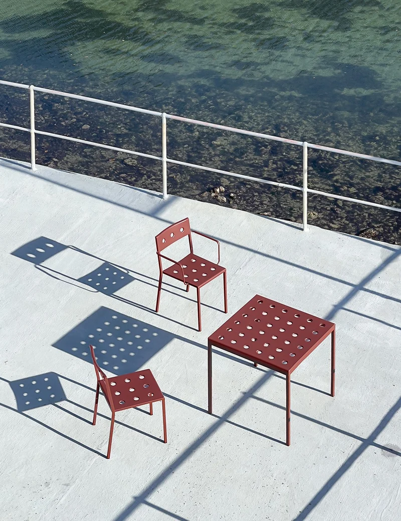 balcony table 75