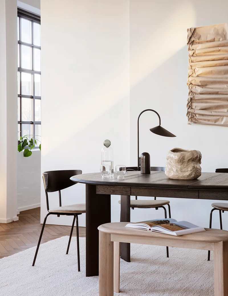 Banco Bevel roble