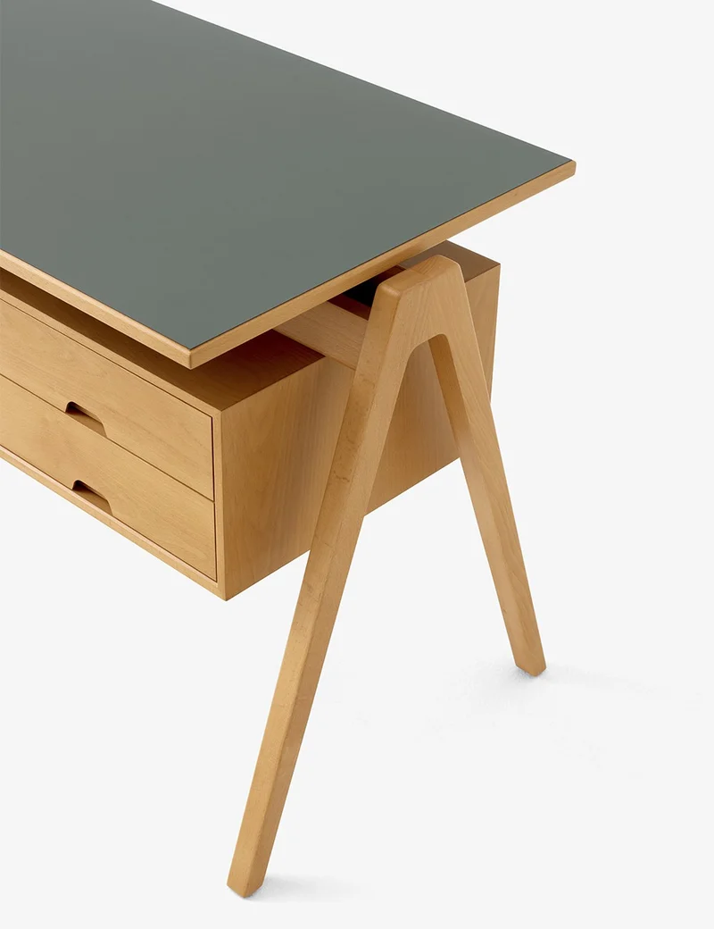 daystak desk rd3