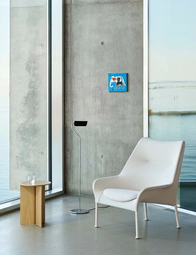 o2 lounge chair