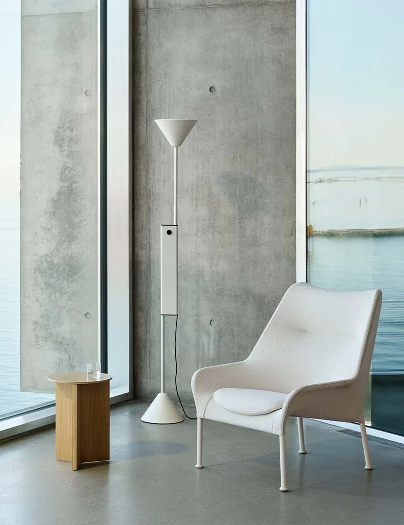 o2 lounge chair