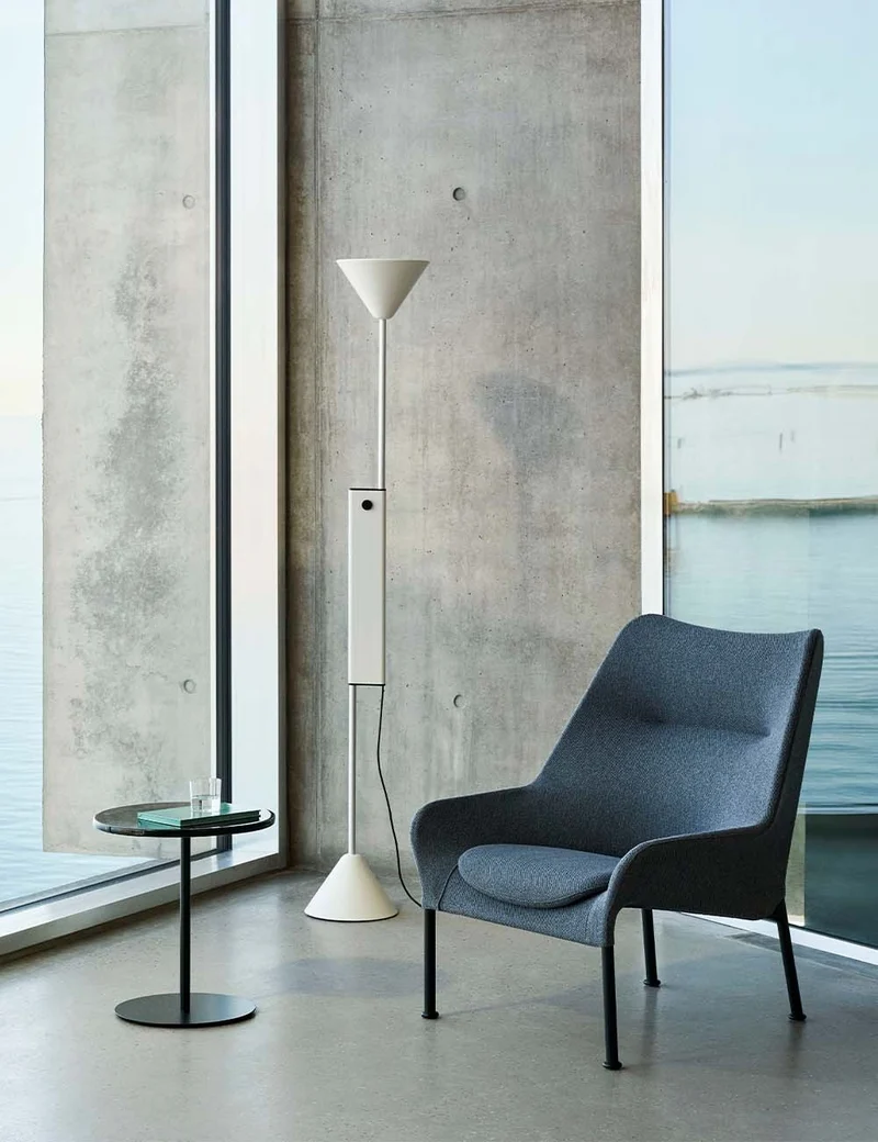 o2 lounge chair