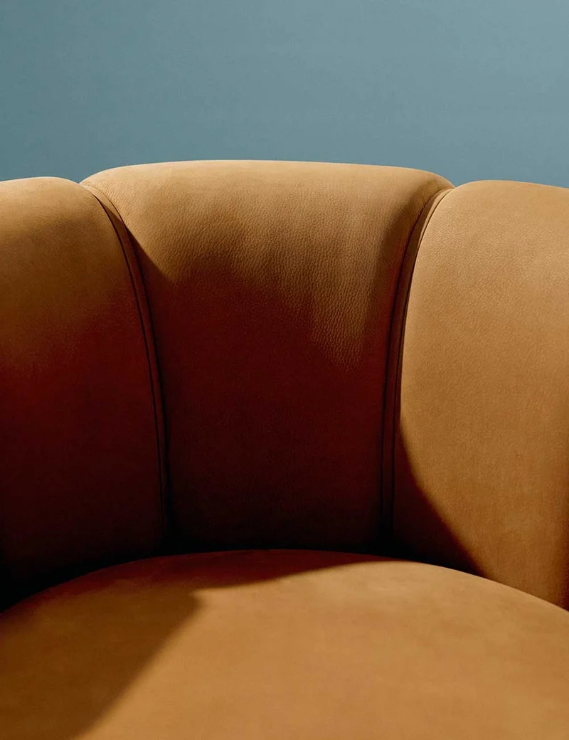 croissant lounge chair