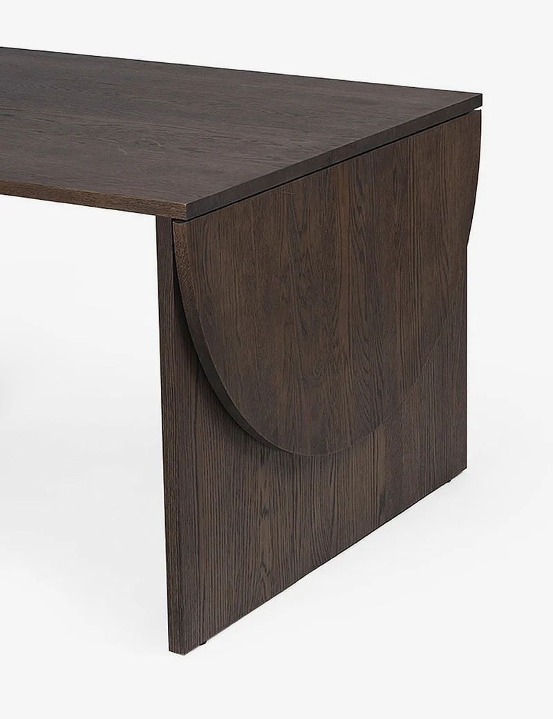 pylo dinning table
