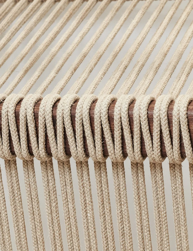 mr01 initial chair