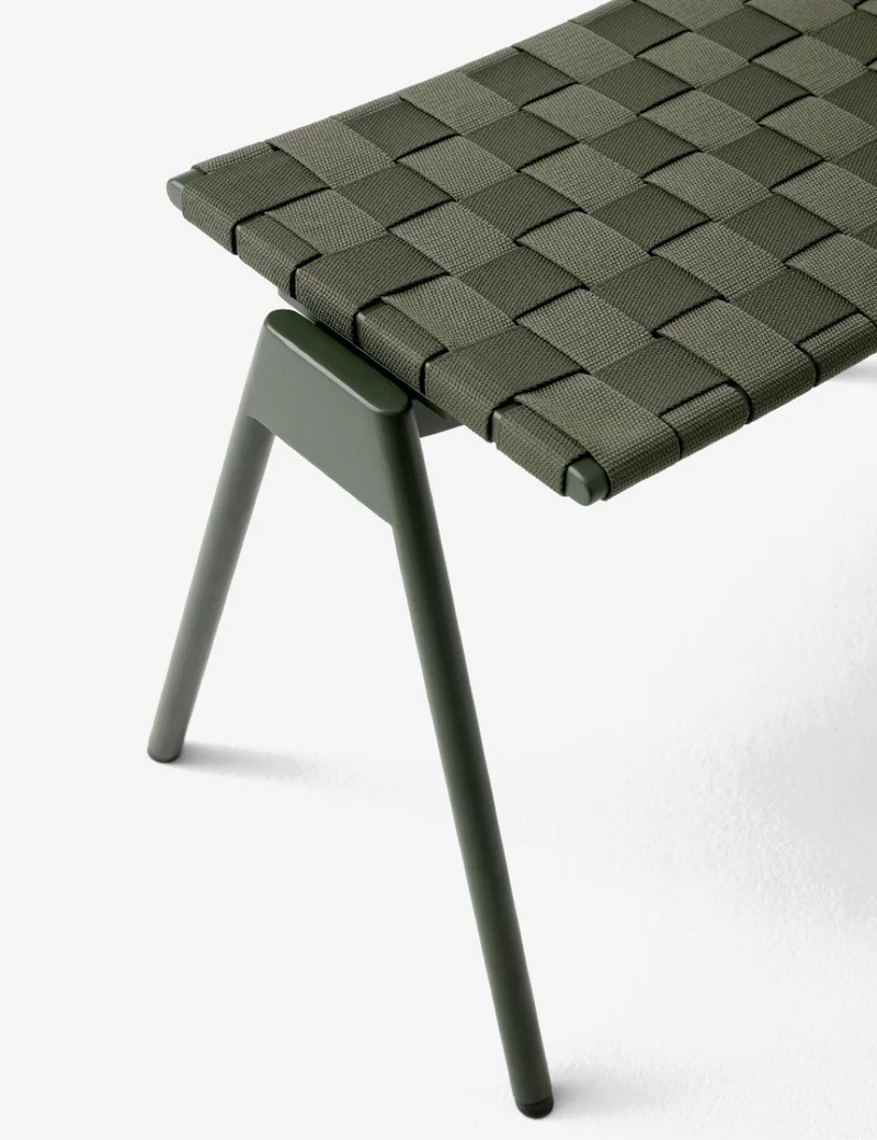 ville av46 footstool
