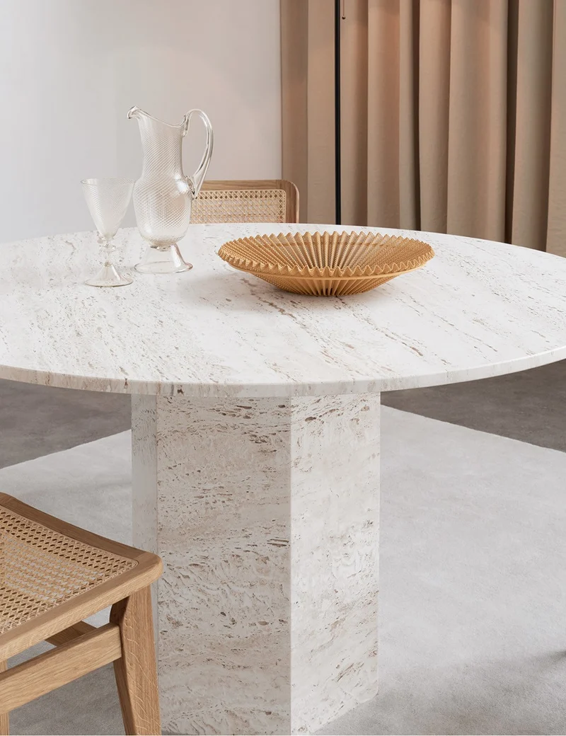 epic dining table ø130