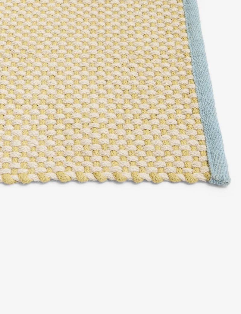 3 colour rug