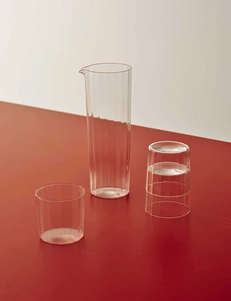 angle carafe