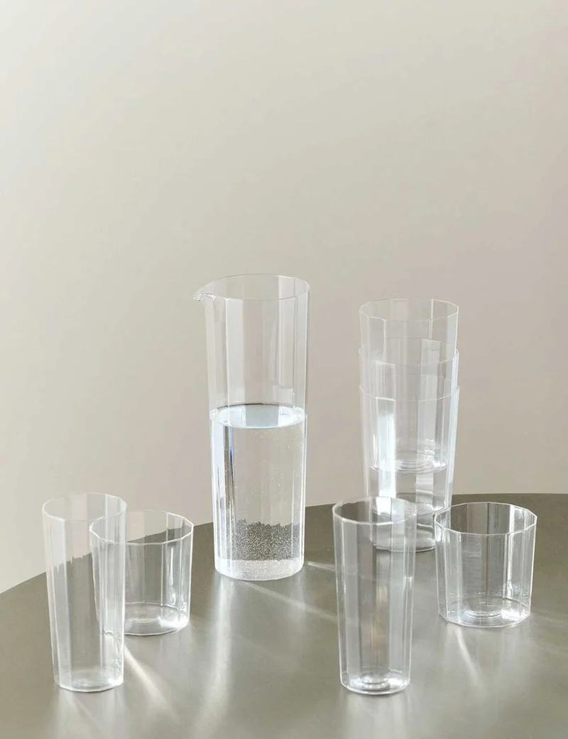 angle carafe
