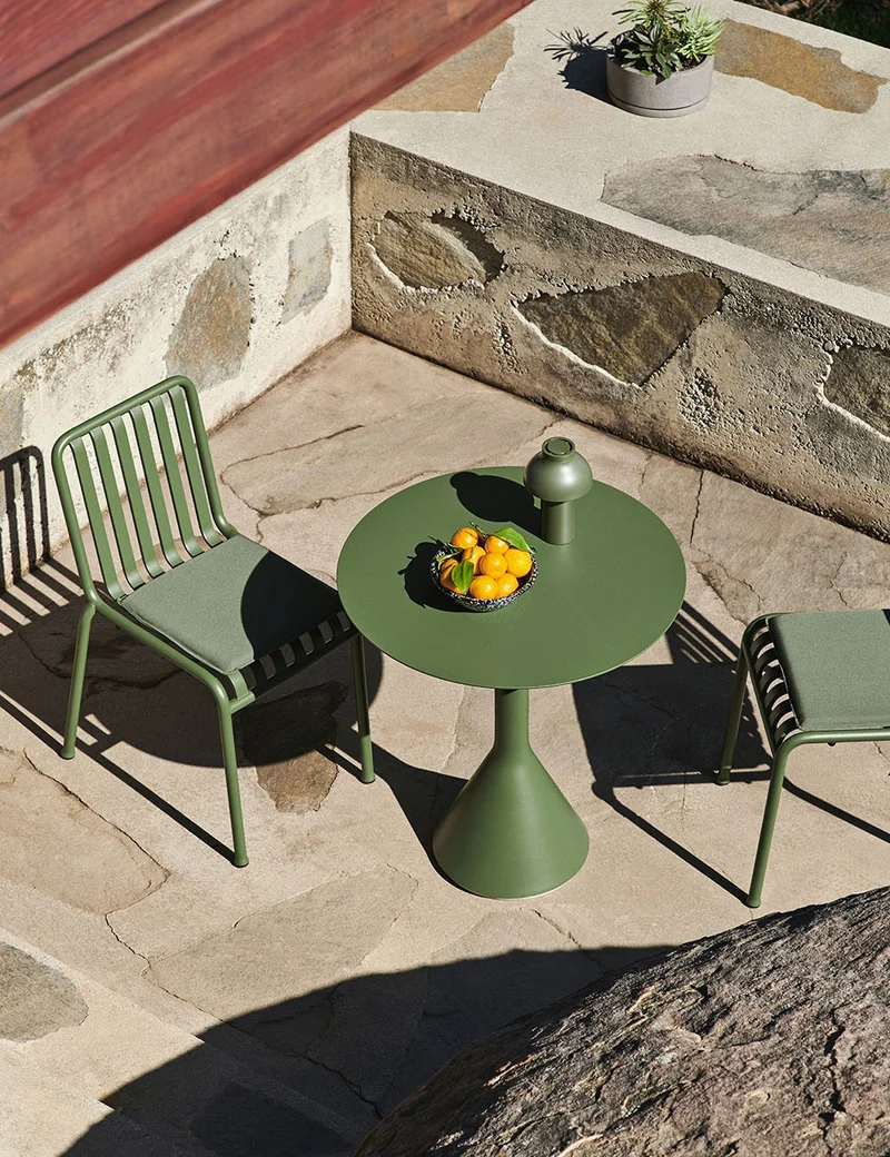 Palissade cone table round 70