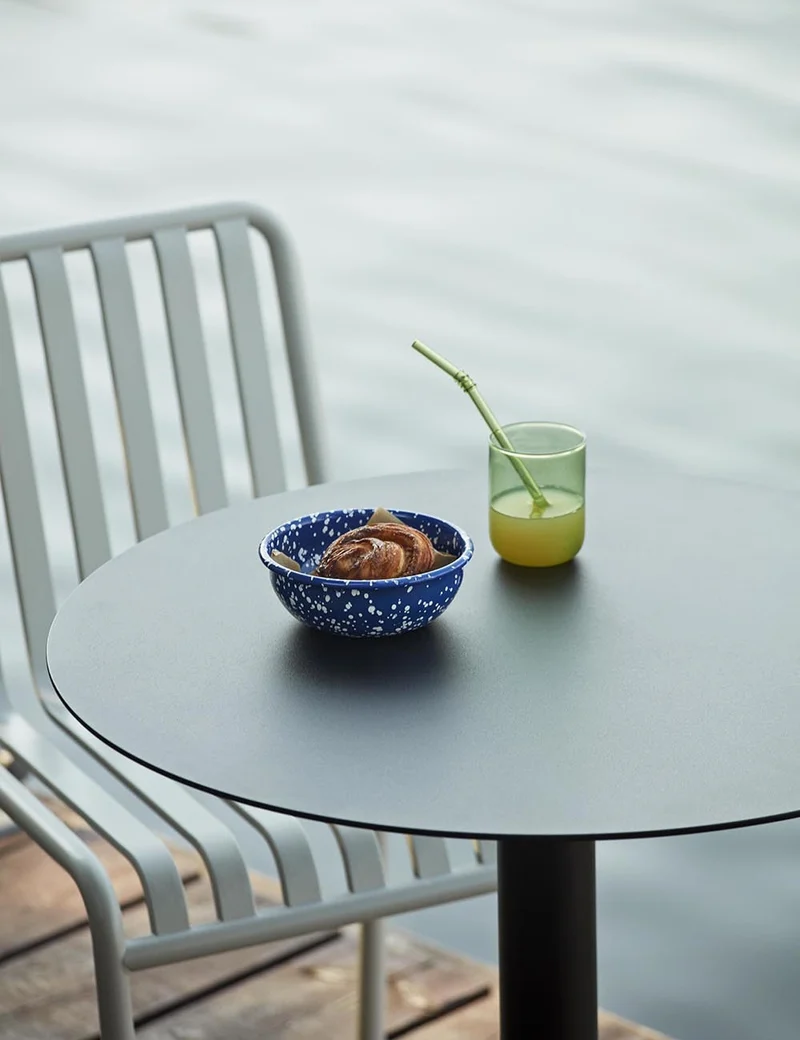 Palissade cone table round 70