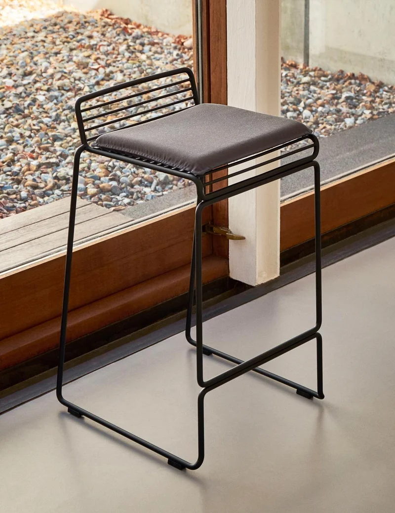 hee bar stool high