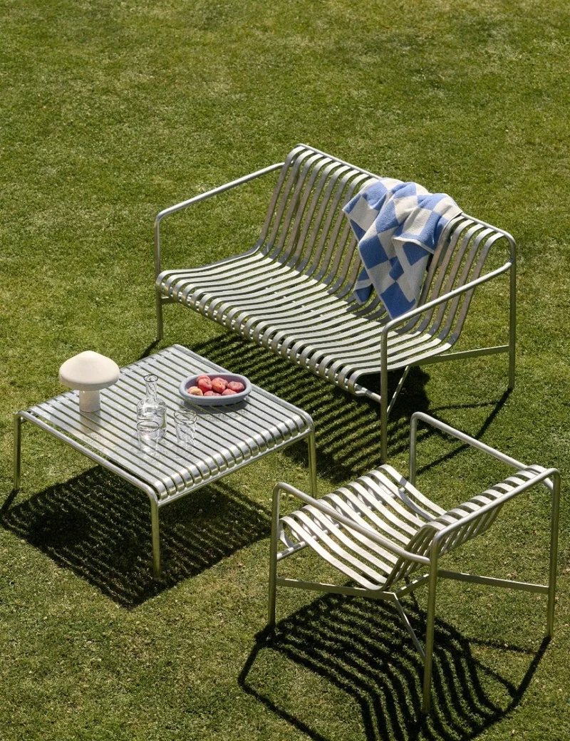 Palissade low table