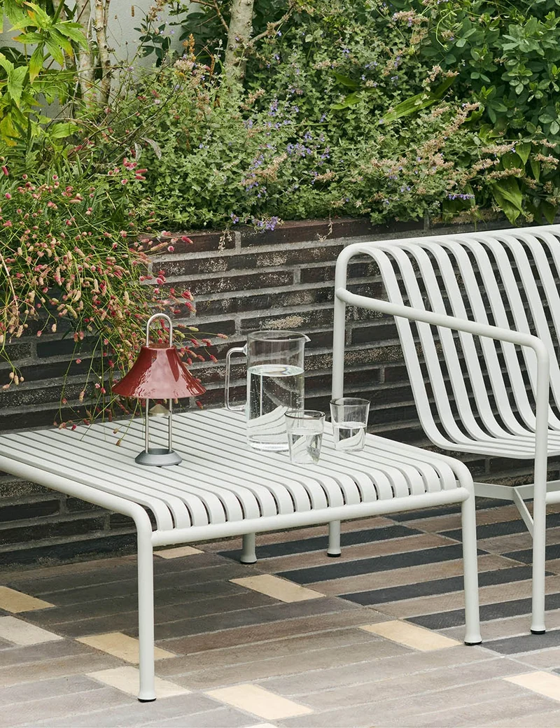 Palissade low table