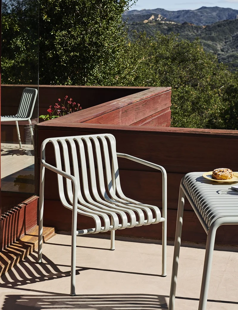 Palissade dining armchair