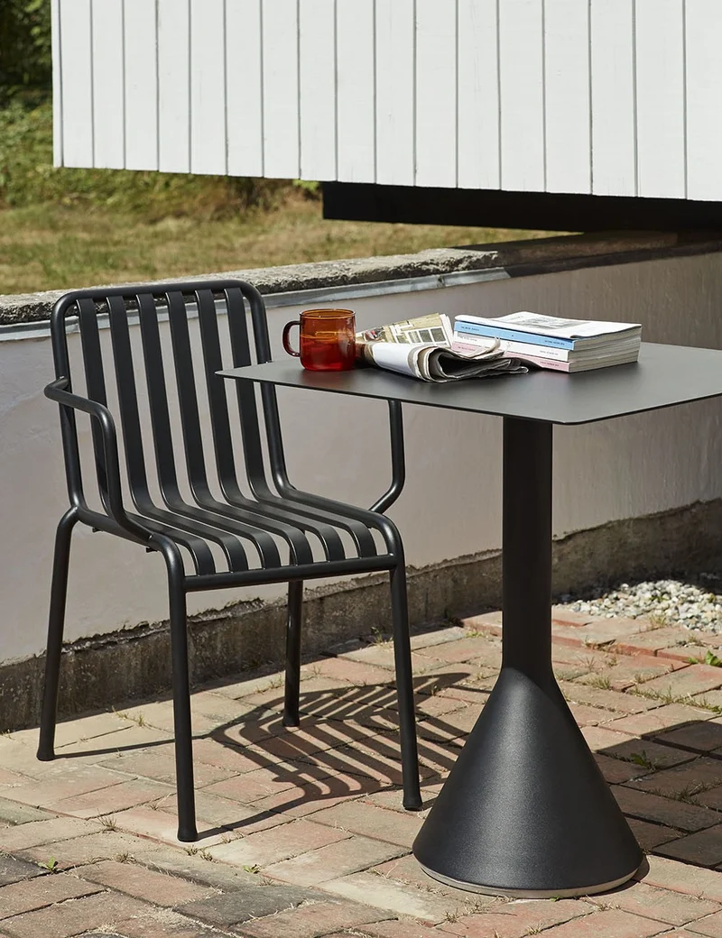 Palissade dining armchair