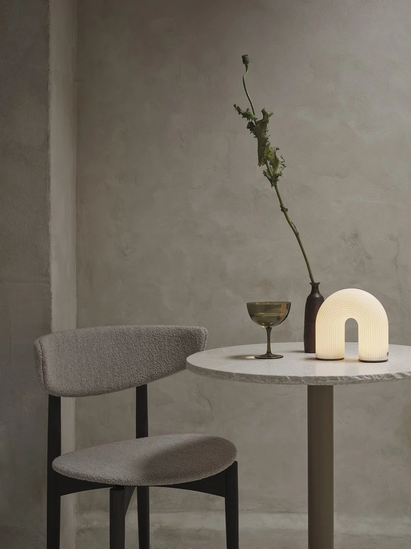 vuelta portable lamp