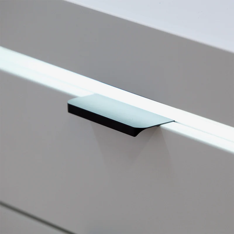 Buffet 3 portes 3 tiroirs LED inclus Ruben Blanc