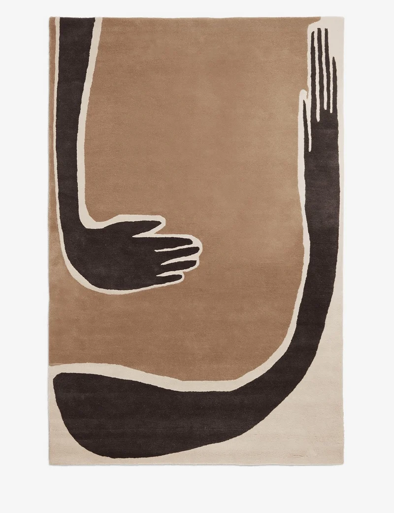 pose tufted rug