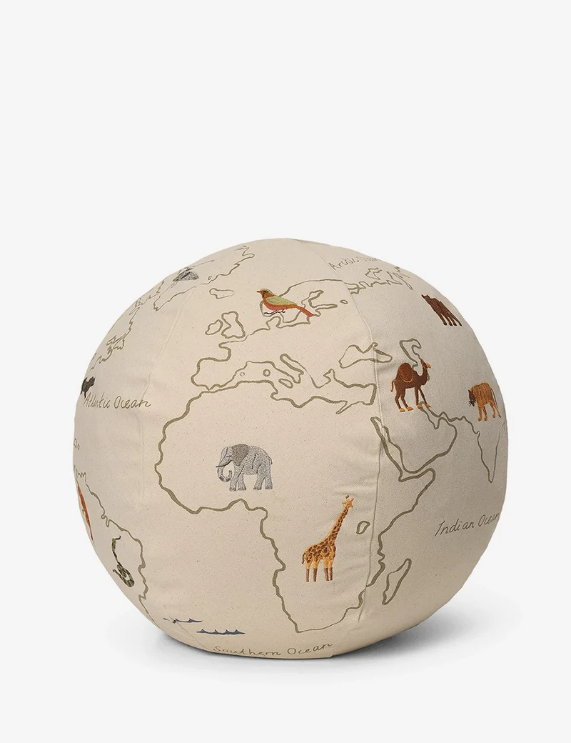 the world pouf