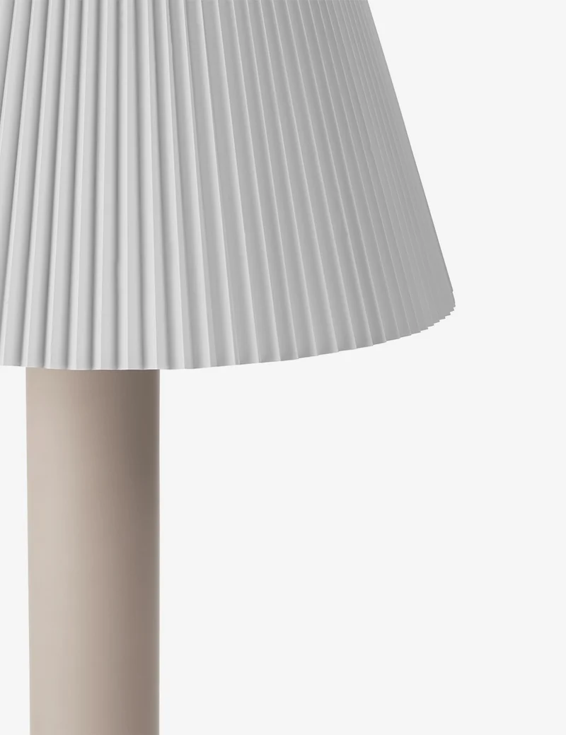cellu floor lamp