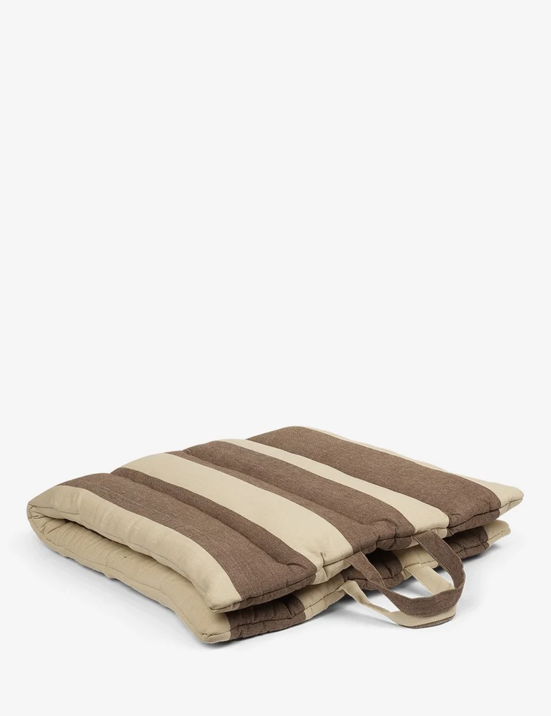 strand folding mat