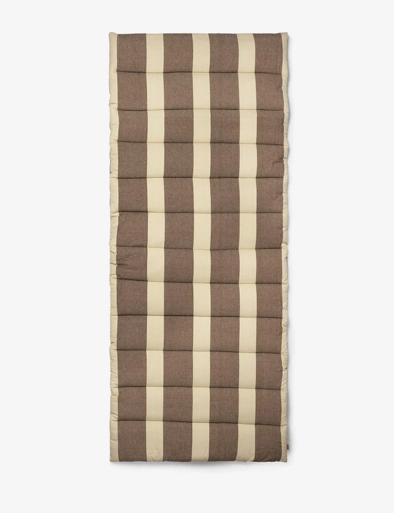 strand quilted mattress