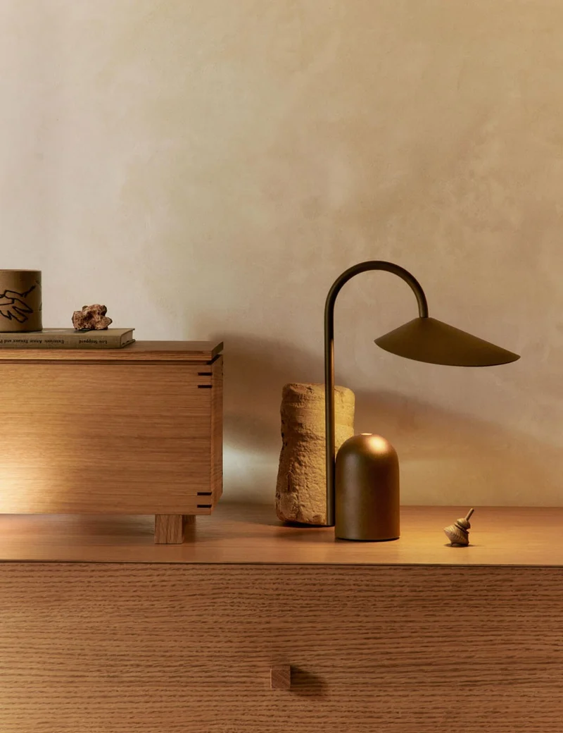 arum portable lamp