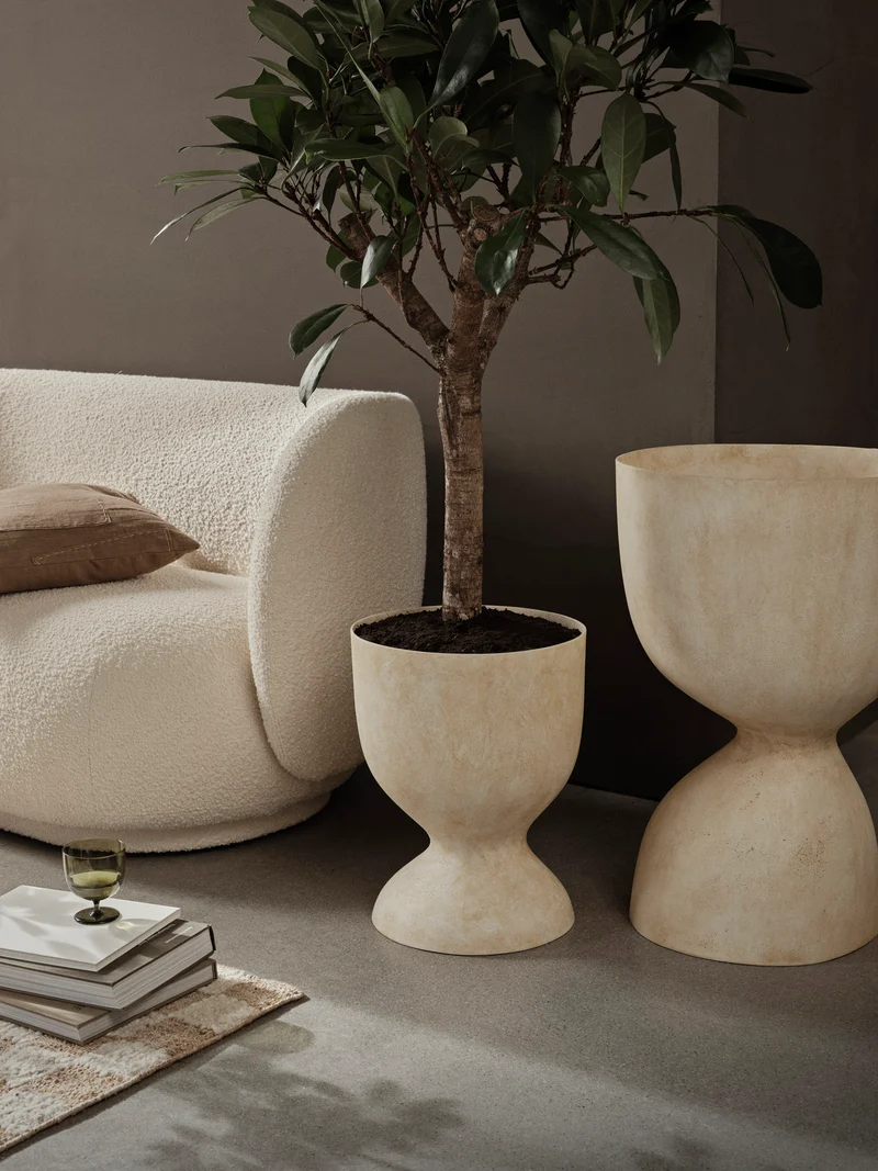 evoke pot tall