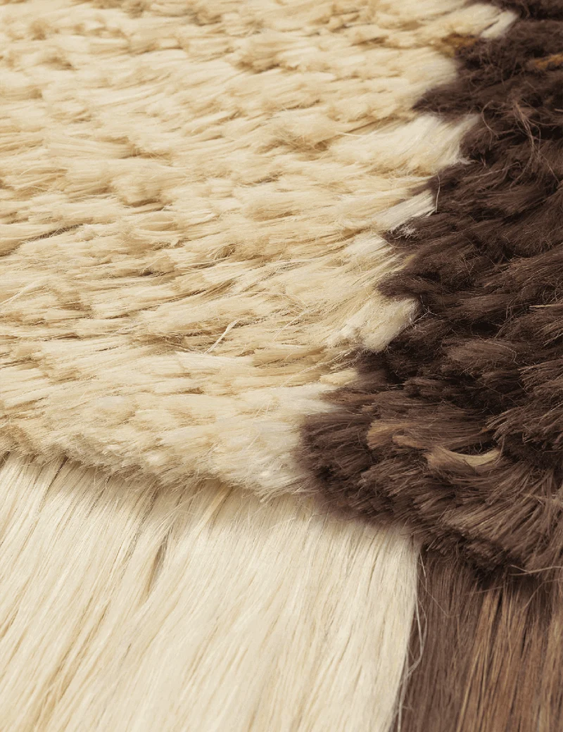 edge wall rug