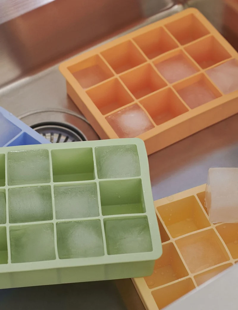 ice cube tray