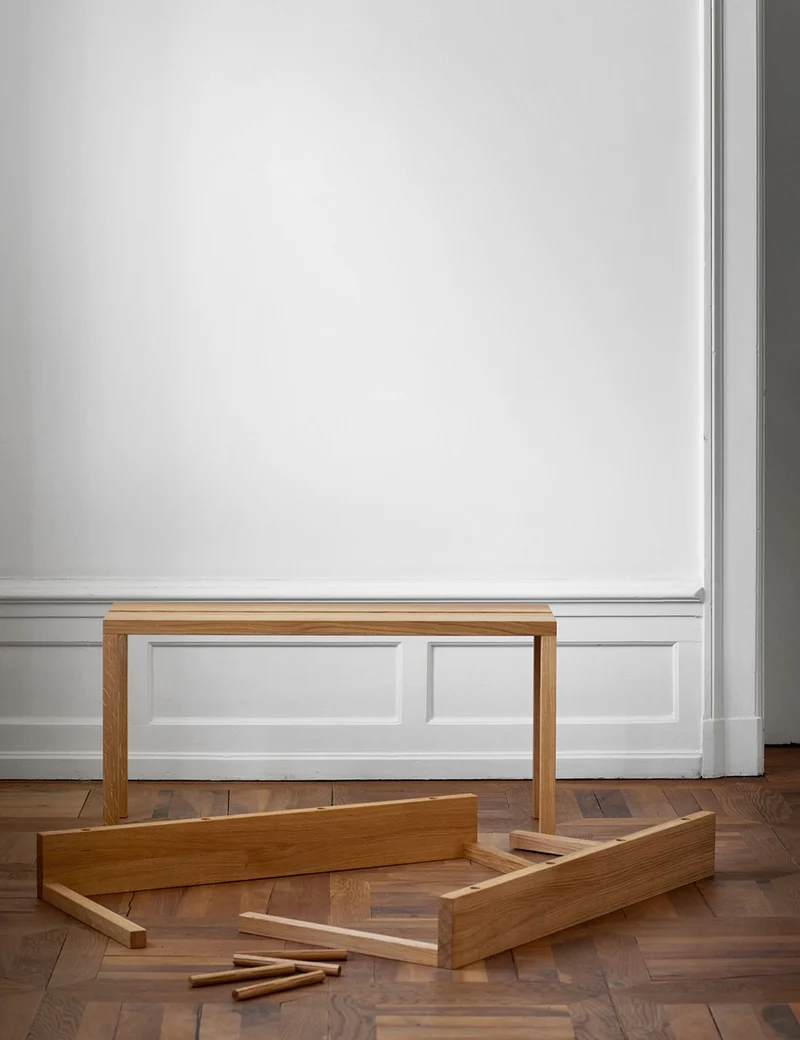 peg bench