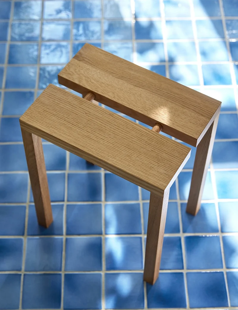 peg stool