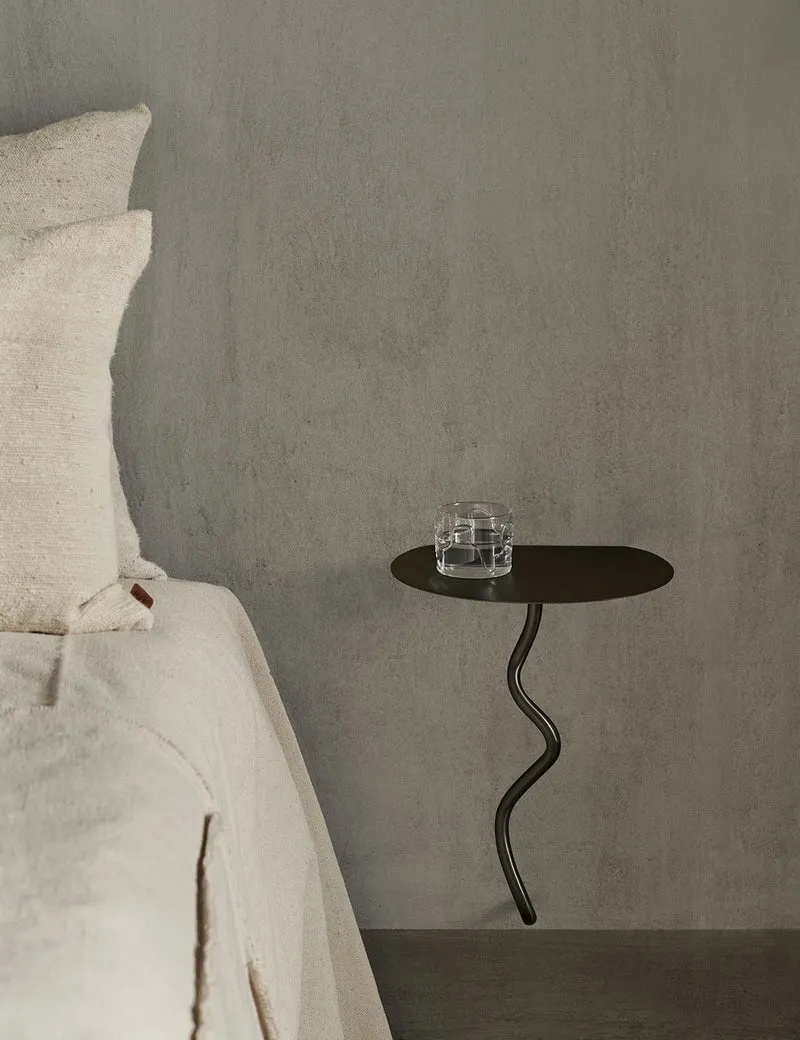 curvature wall table