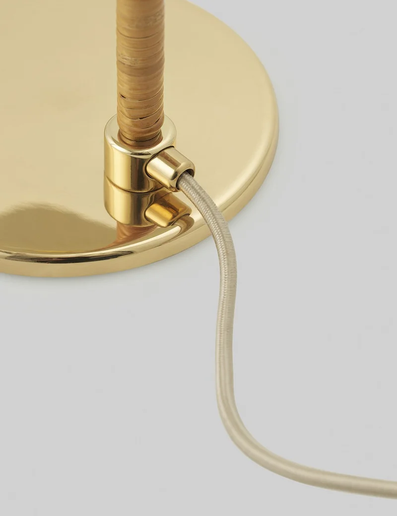 5321 table lamp
