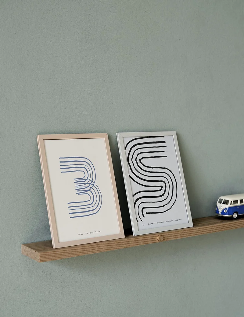 gallery shelf 115
