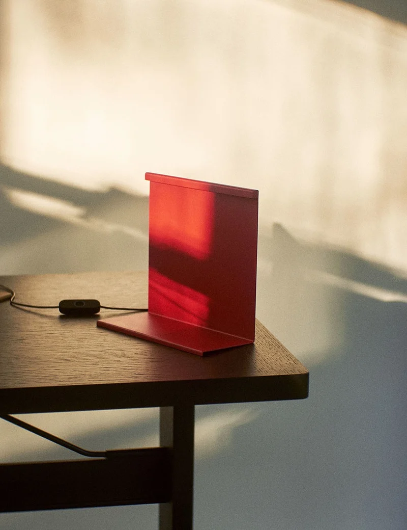 lbm table lamp