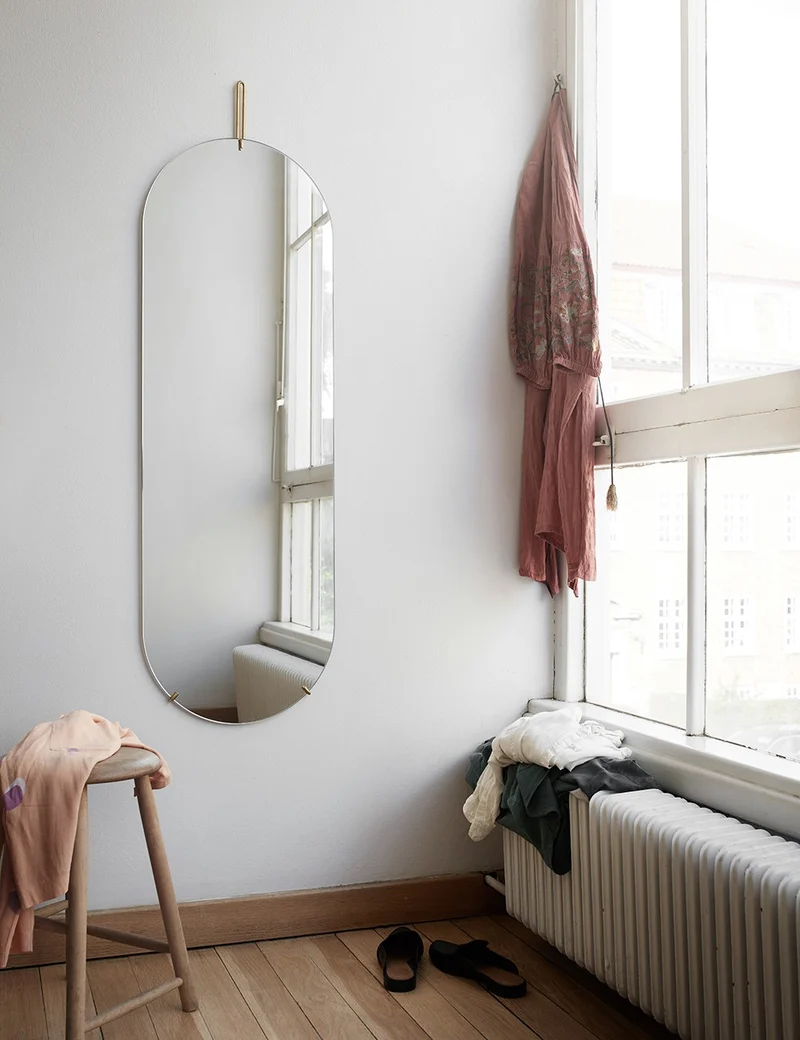 tall wall mirror
