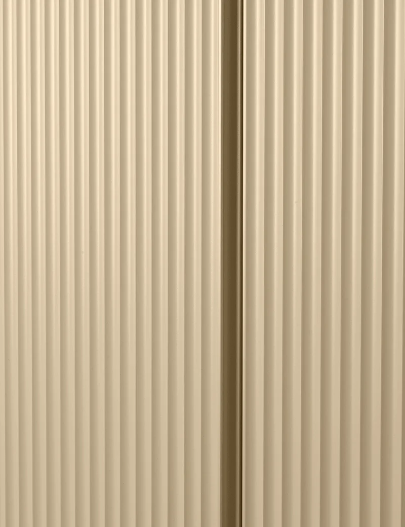 sill cupboard high