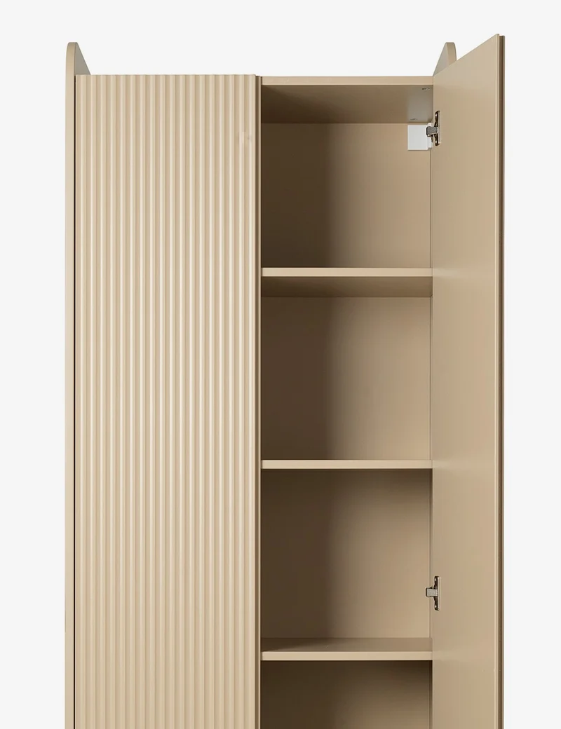 sill cupboard high