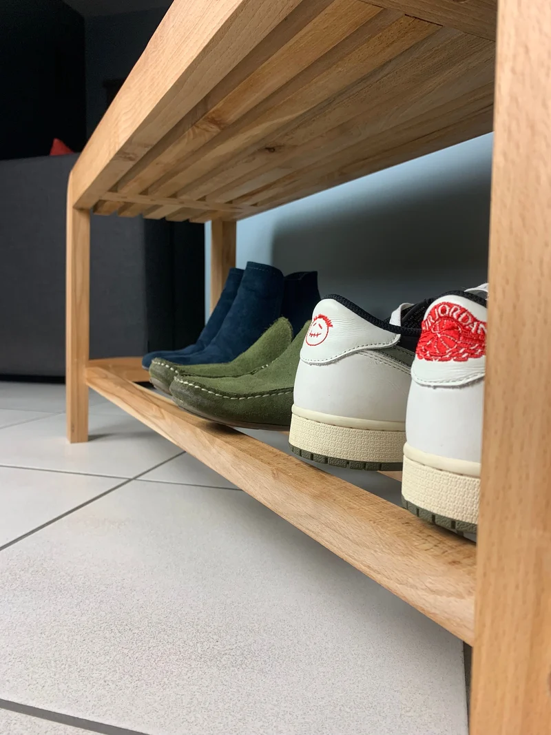 Banc d'entrée à Chaussures en Bois Massif Recyclé – Meuble d’Entrée avec Rangement Pratique