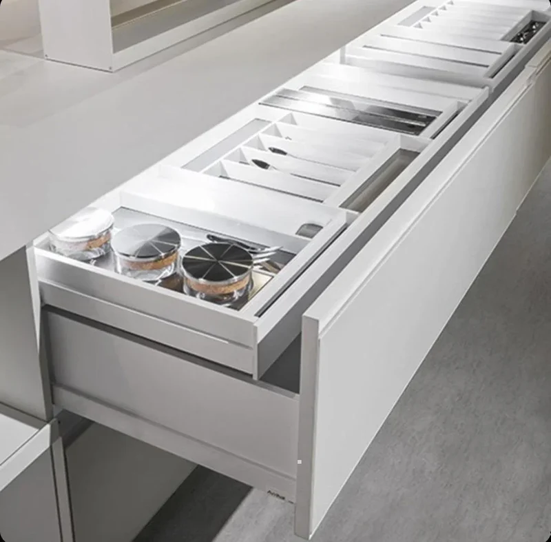 Cuisine Personaliser avec accessoire de luxe sur mesure 2024 prix de metre lineaire a partir