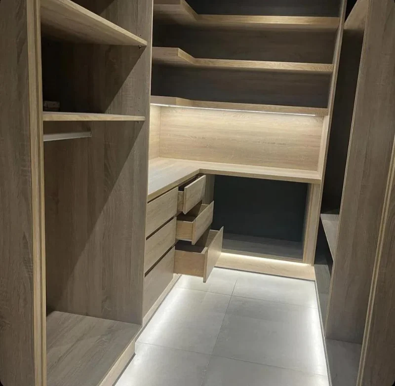 SPACIO, Dressing sur mesure prix a partir de
