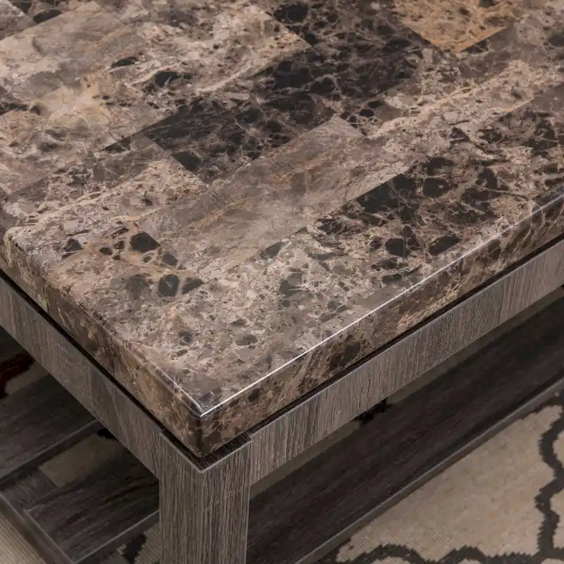 Table basse occasionnelle en faux marbre
