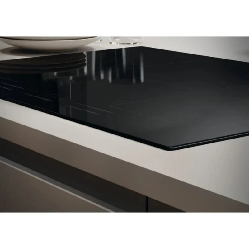 Piano cottura a induzione 5 zone colore nero CIFS85MCTT1 Candy
