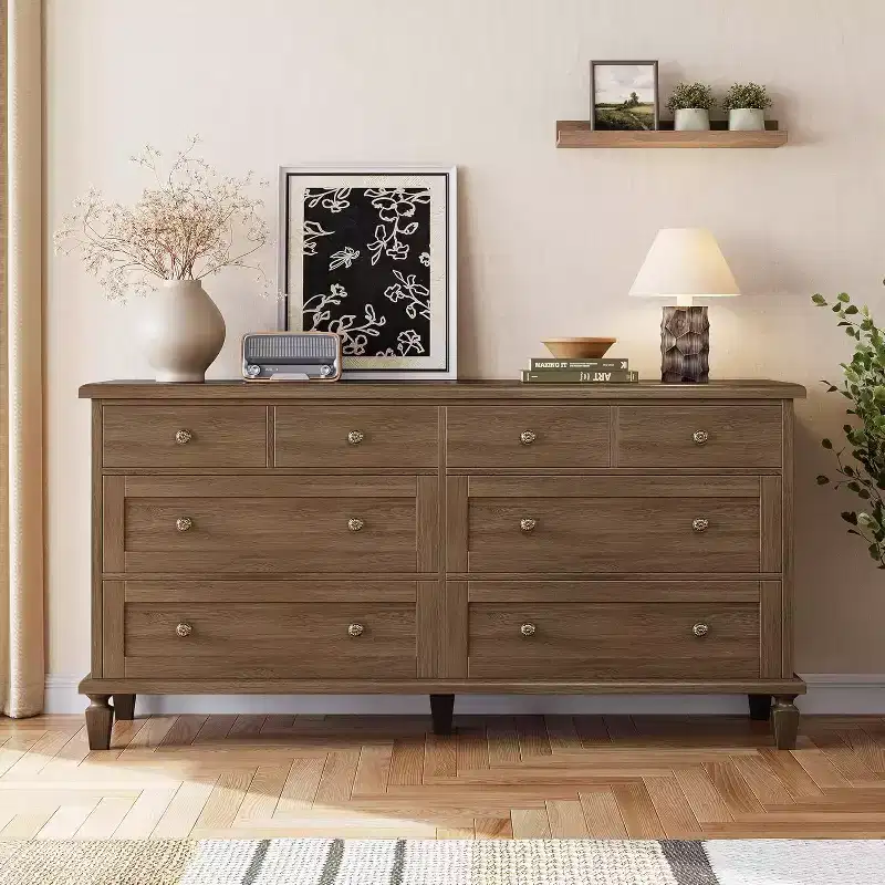 Commode à 8 tiroirs pour chambre à coucher, meuble TV vintage de 59 po avec poignées sculptées et pieds fuselés, commode en bois avec grande capacité de rangement