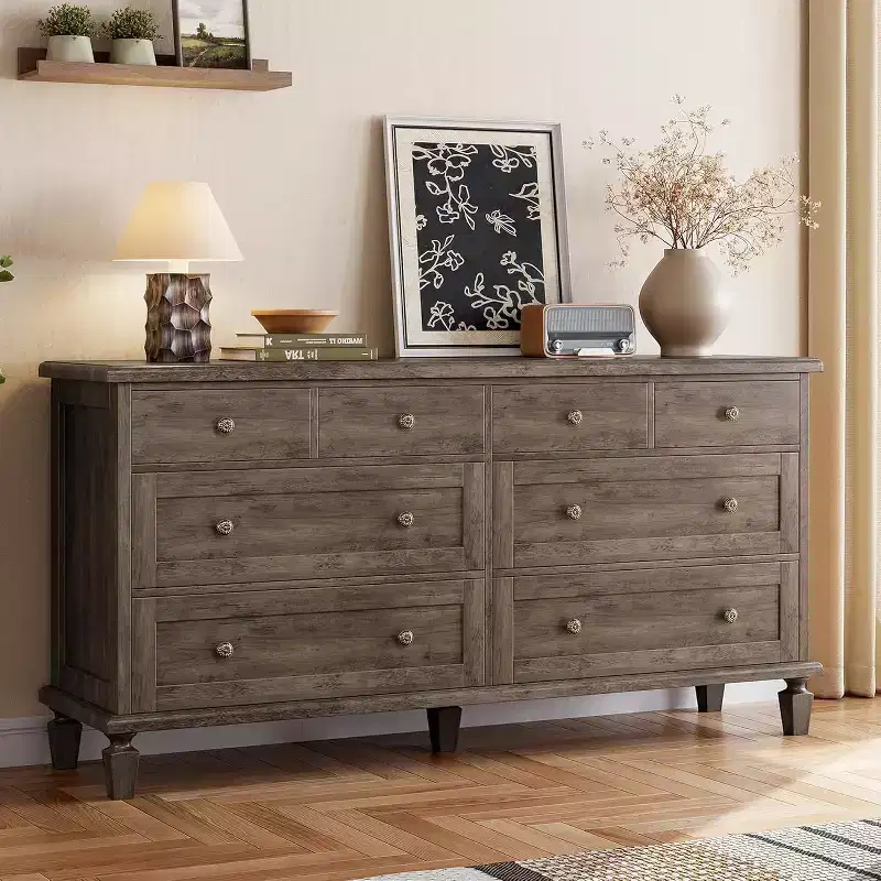 Commode à 8 tiroirs pour chambre à coucher, meuble TV vintage de 59 po avec poignées sculptées et pieds fuselés, commode en bois avec grande capacité de rangement